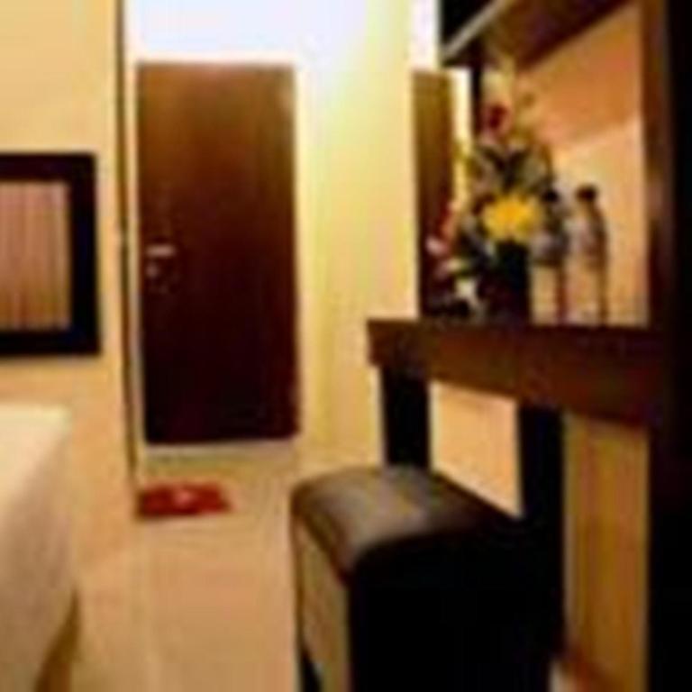 Asher Bali Transit Kuta Lombok Szoba fotó